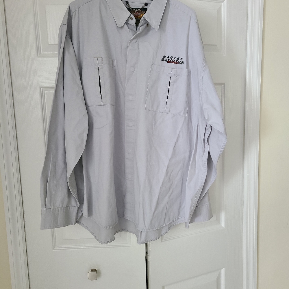 EUC Harley-Davidson long-sleeved shirt
